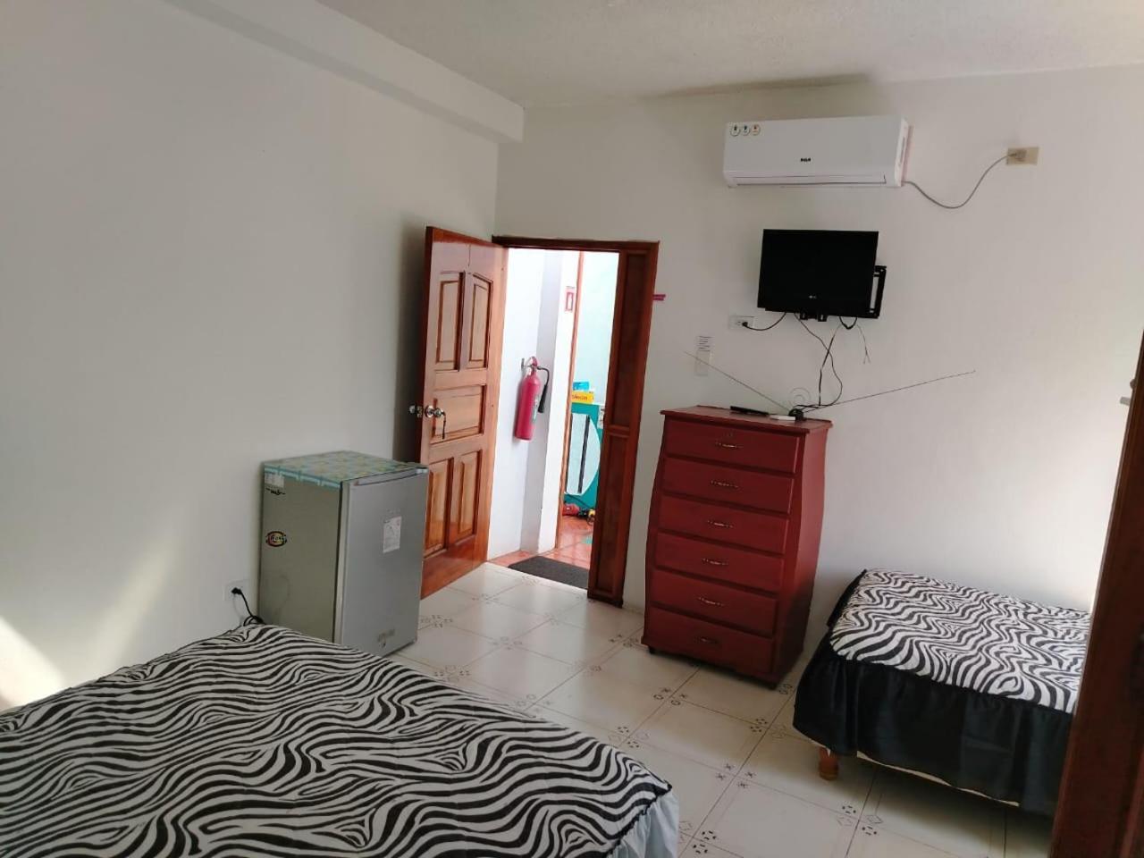Casa De Celeste ปูแอร์โต บาเกริโซ โมเรโน ภายนอก รูปภาพ